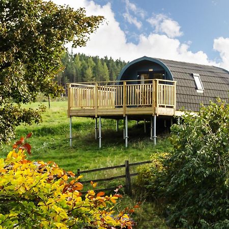 Spectacular Mountain View Ecopod Villa Newtonmore Kültér fotó