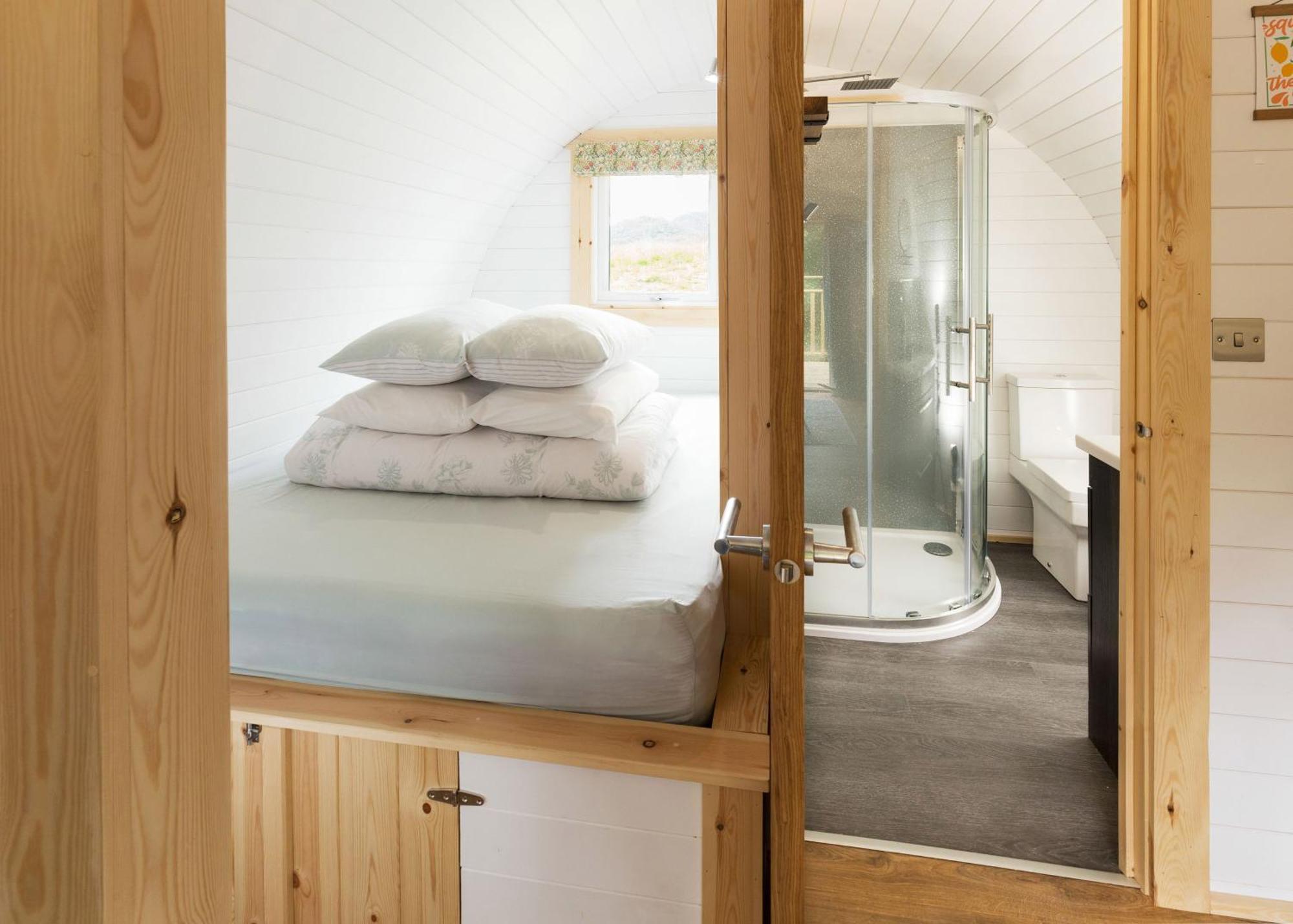 Spectacular Mountain View Ecopod Villa Newtonmore Kültér fotó