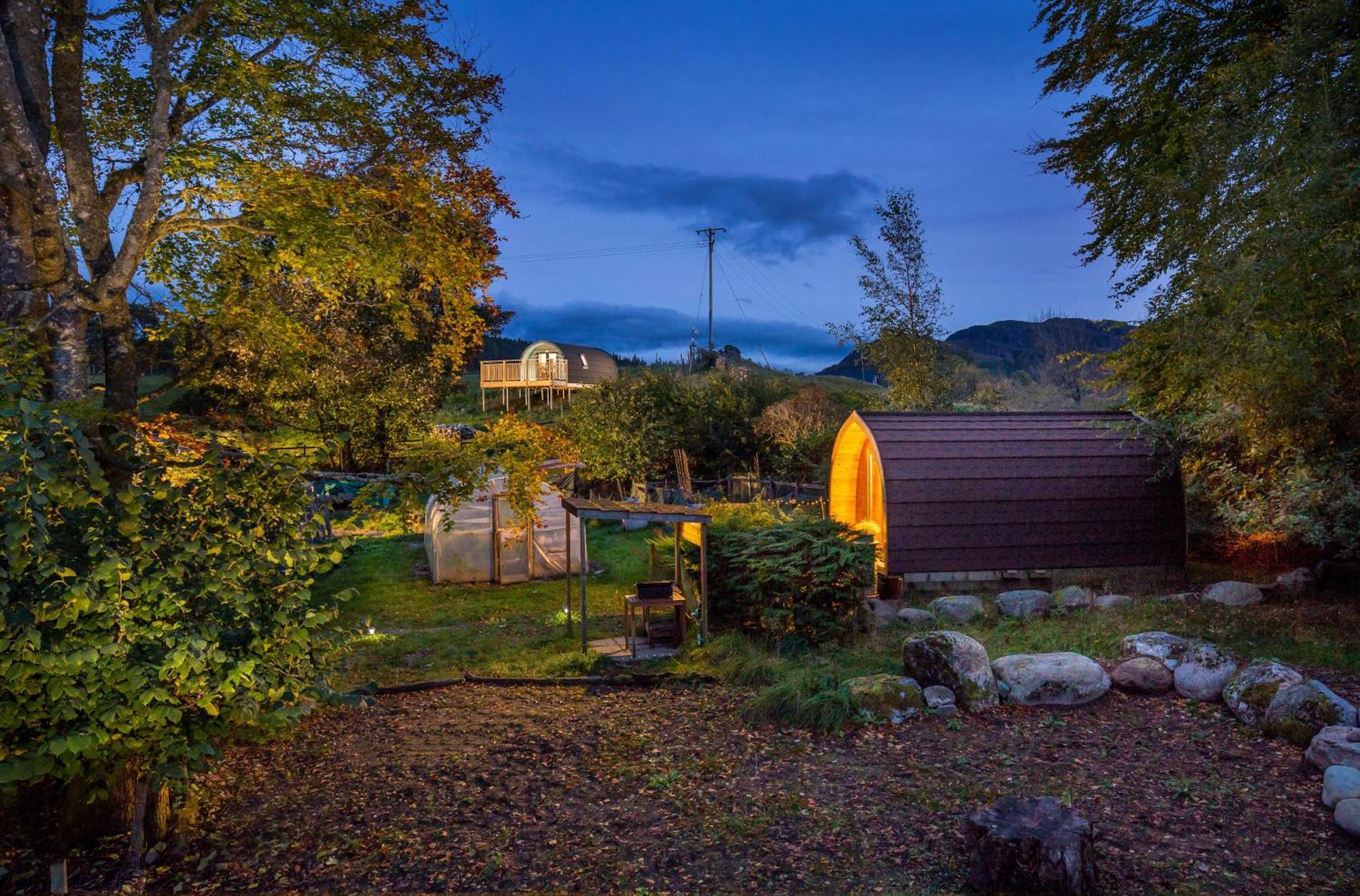 Spectacular Mountain View Ecopod Villa Newtonmore Kültér fotó